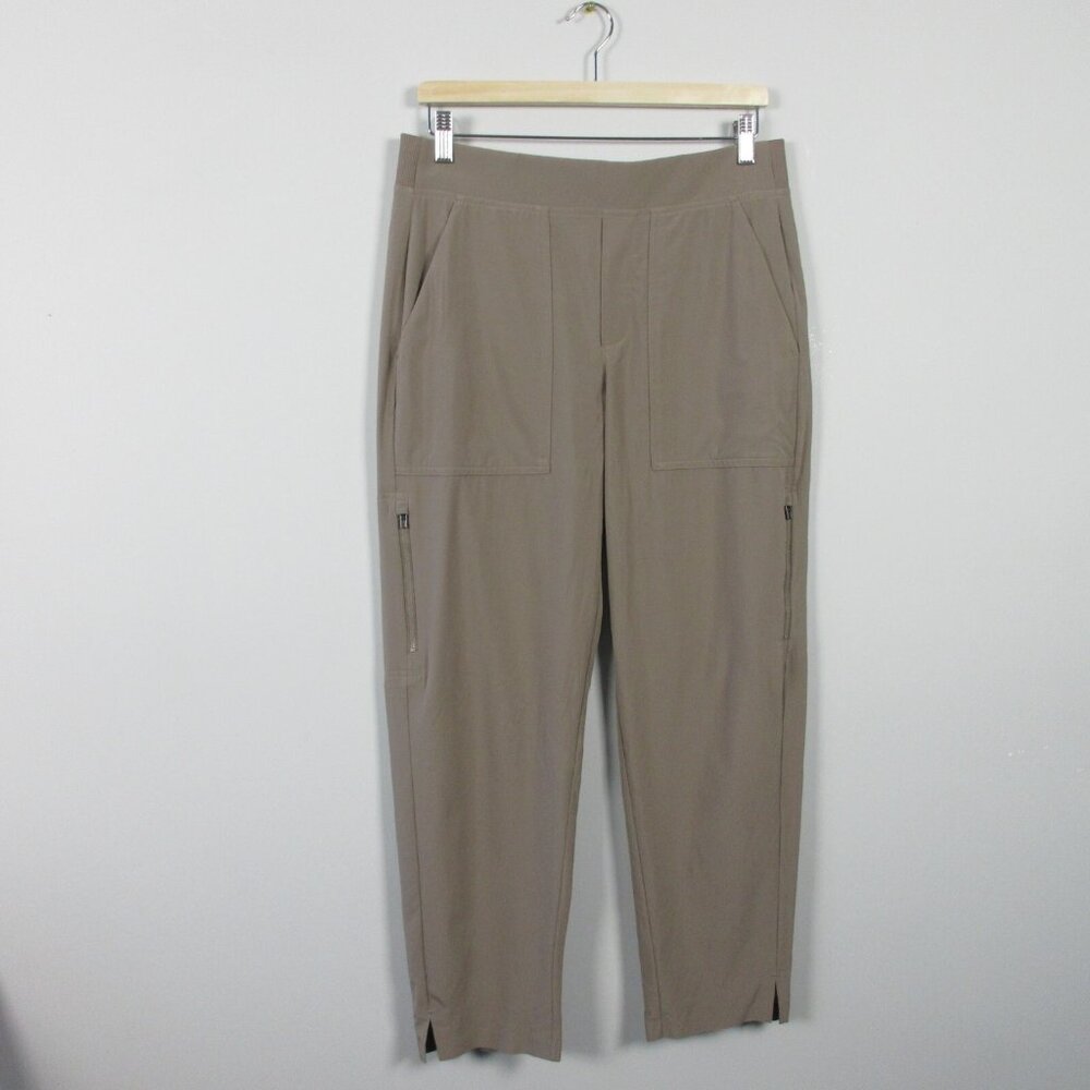 Athleta Cropped Ankle Pants in Taupe